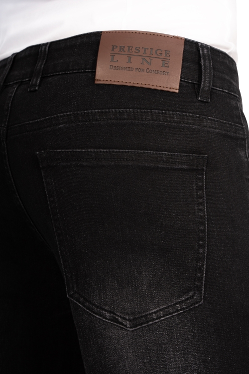 czarne dżinsowe spodnie